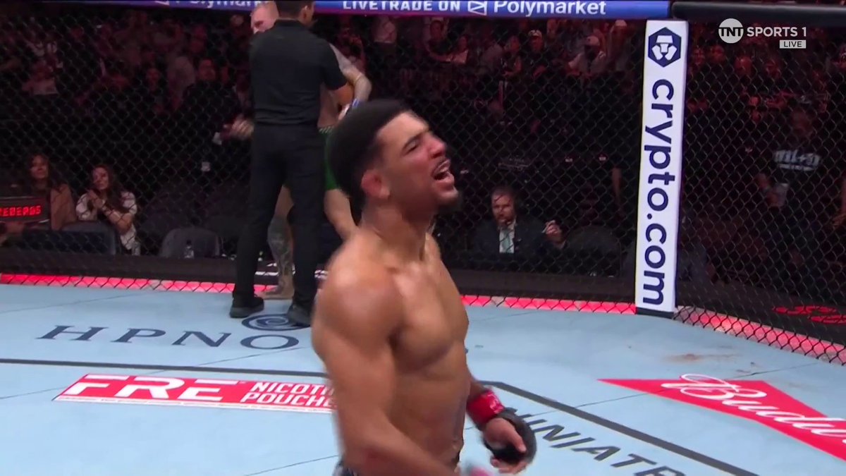 MarQuel Mederos got a HIGHLIGHT REEL FINISH against Mason Jones! 🍿👊 #UFCSacramento | Stream TNT Sports on HBO Max