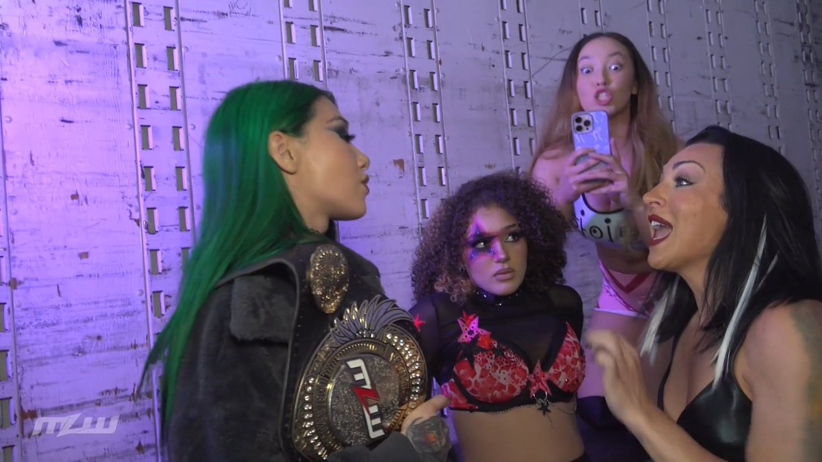 The "Ballsy Badass" Shotzi Blackheart welcomed both 🖤CORINNE JOY🖤 and Jazzy Yang to MLW. Lady Frost gave them a colder reception. 🥶 👊