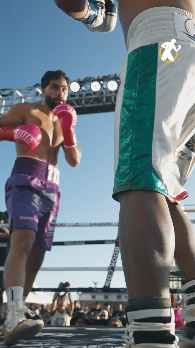Making a habit out of early nights 😤 Nikolai Terteryan with a first round knockout 🙌