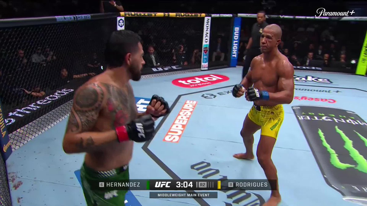 Robocop drops Fluffy twice with leg kicks 😳 #UFCSacramento