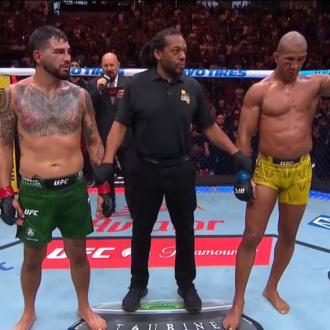 Mais uma vitória pra conta de 🇧🇷 @Gregory_mma no #UFCSacramento! 🔥 [ Assista AO VIVO no @ParamountPlusBR ]