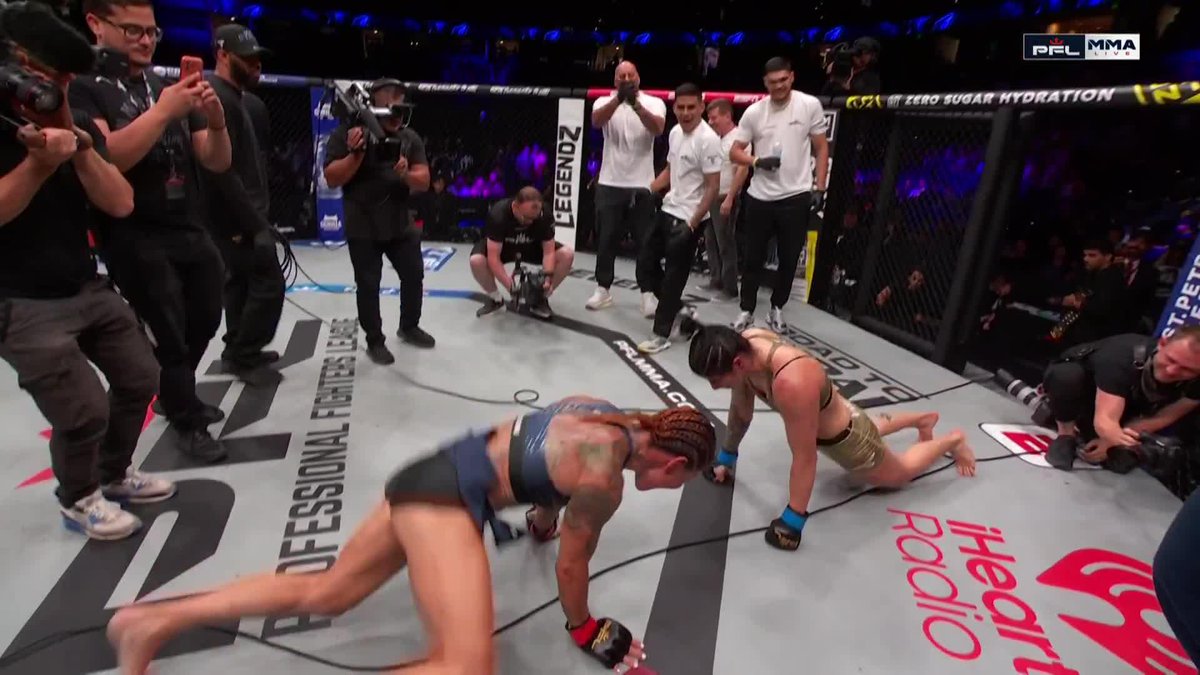 Cris Cyborg and Ketlen Vieira did a push-up contest after 25 minutes of fighting 😂 #PFLTampa presented by @visitspc | 📺LIVE NOW on ESPN