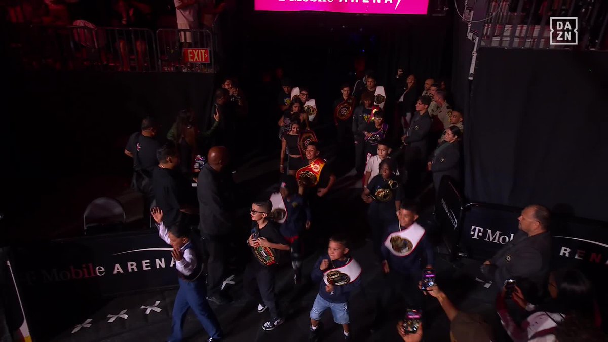 This ring walk is everything 🙌 Buy #RollyTeofimo NOW at | LIVE NOW on DAZN and DAZN on Prime ▪️