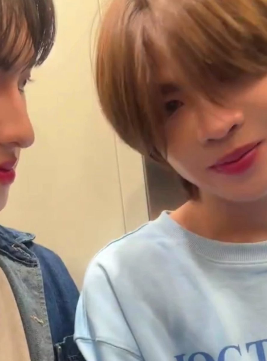 เมื่อก่อนแก้มน้องเฟิ้ดฟูมากง่ะ ตาก็แป๋วๆ ฮืออ น่ารักกอ่าอ้วนน เหมือนโมจินิ่มๆเดินได้ 😭😭