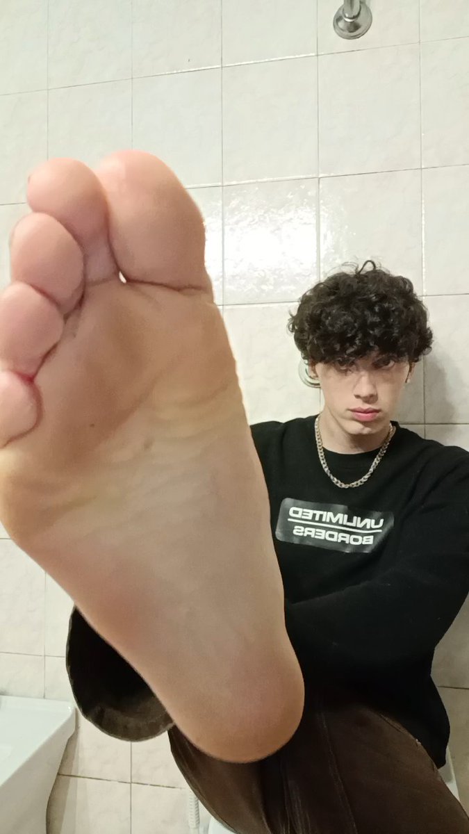I need a tongue 👅💦