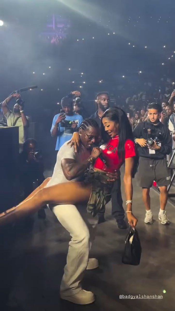 🚨Asake performing “Skilful” at his show at Scotiabank Arena 🇨🇦 🤩