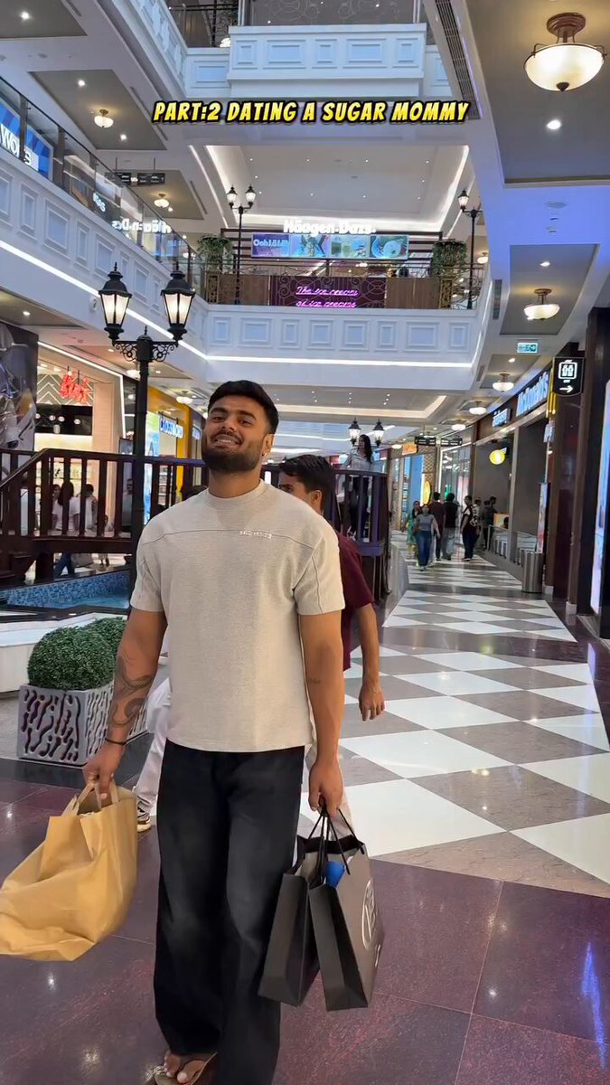 WTF is happening in India?! Young boys are now dating sugar mommies like it’s normal. Where the hell are we headed as a society?! This is pure moral collapse.