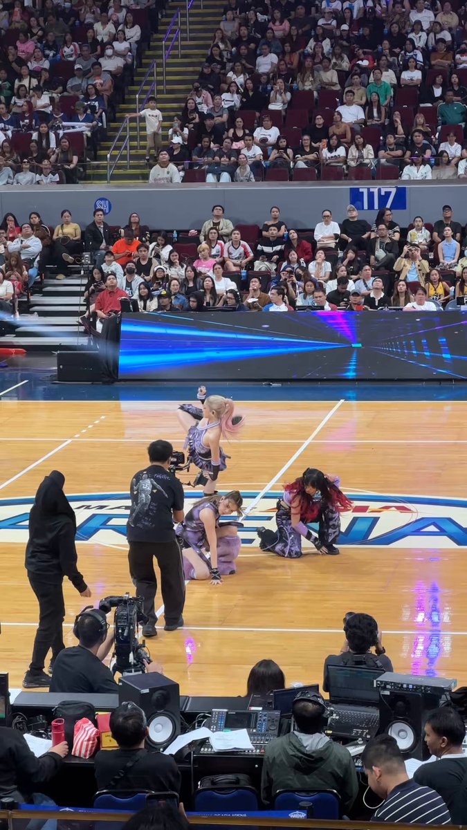 Kung sino man po handler nila paki alagaan, ang galing po nila huhu TEAM GMMTV ASG2026 #StarMagicxGMMTV #StarMagicAllStarGames2026