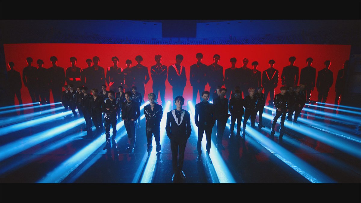 -star ERA YANG GA AKAN PERNAH TERULANG LAGI 2020:anjay pasti pertahun nambah member 2025 : ilang ilangan Wak 🗿 Era ini tuh, era pc pc mahal bertebaran😭🤣 intro Mark di lagu ini best bgt