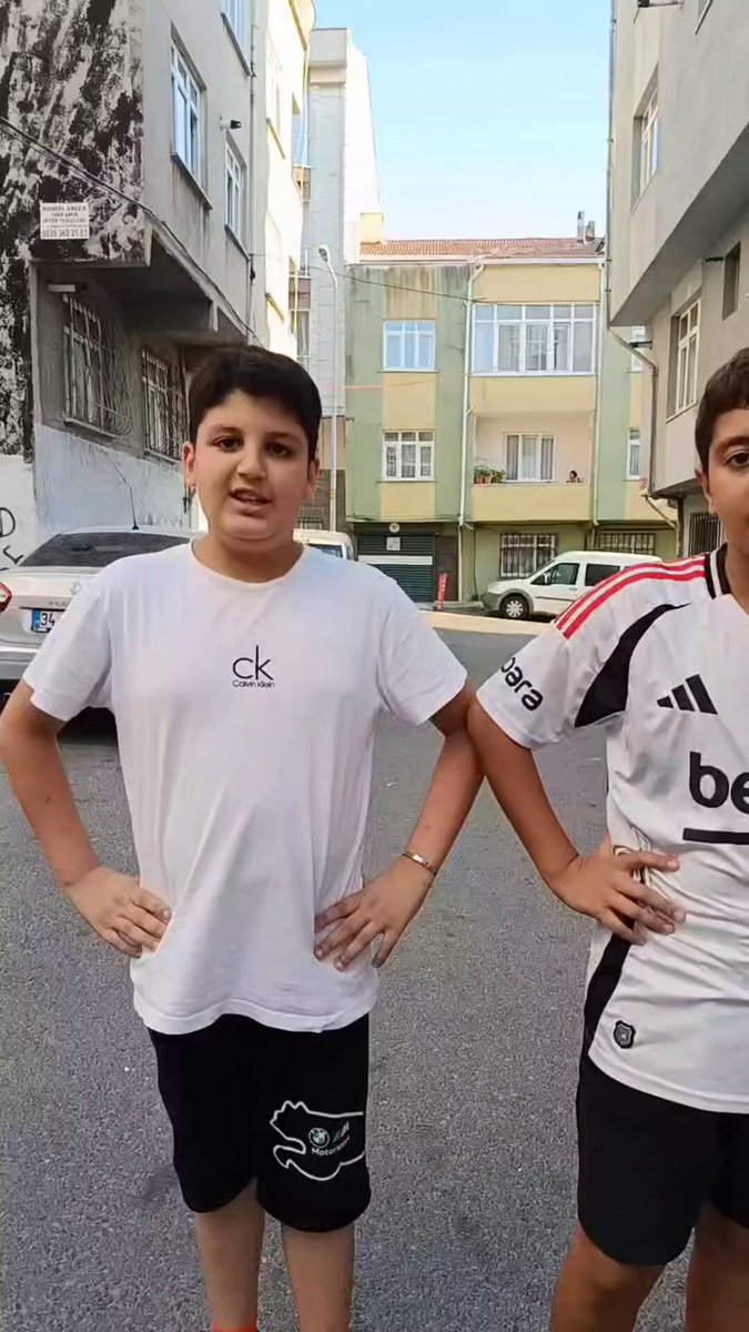 futbolcu bilme oyununda çok ağır hile yapıp herkesi yenen çocuk