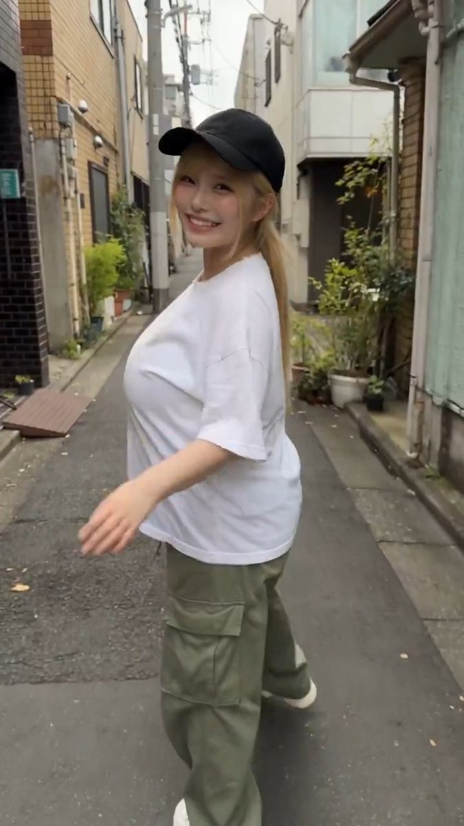 Tシャツやと太って見えちゃうの悩みやわ