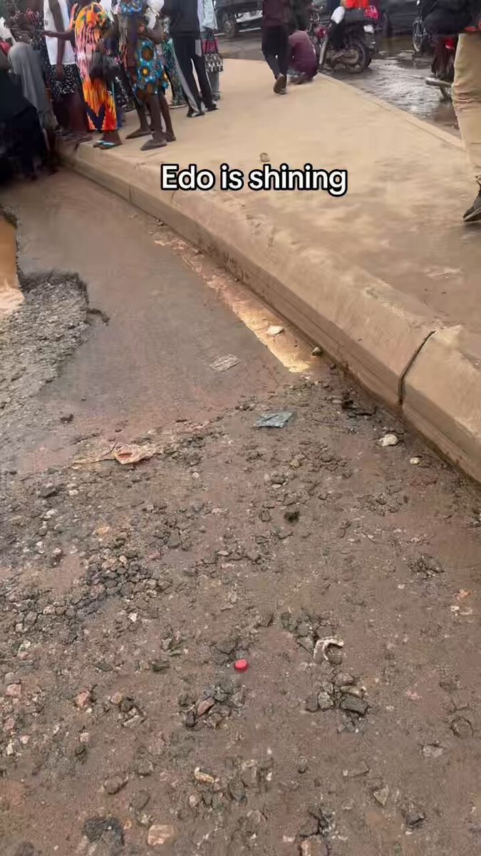 Edo state is shining. The governor of Edo state is working, see all the beautiful infrastructures and quality roads.