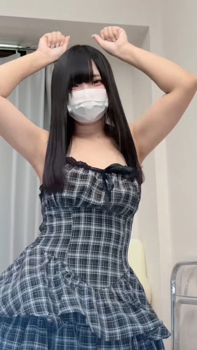 今回はお腹隠しときます٩(>ω<*)و ⁡ #女子大生 #ぽっちゃり女子