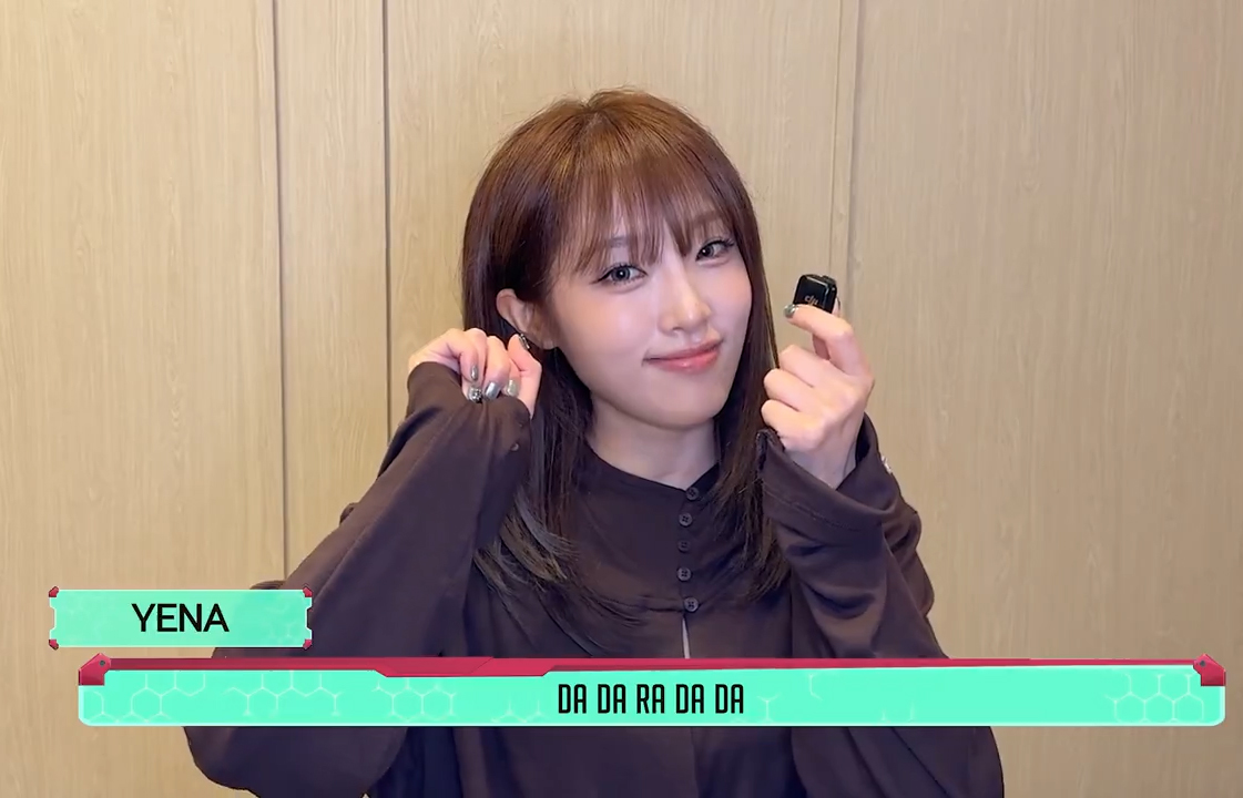 Overwatch x YENA New Message 💌 Check out the video for Yena Choi's congratulatory message for Korea #Overwatch Day! ✨ 따 따라따따~ 🎵#YenaChoi #YENA