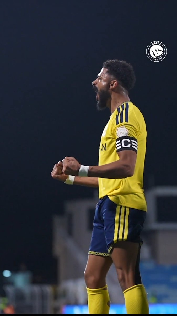 قلـبٌ في الدفـاع .. وقائِدٌ في الفريـق .. وبدايةٌ للفـرح 🤩 أبو ناصر لا يغيـب 💛