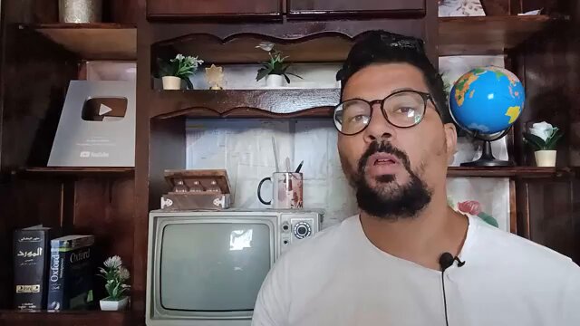 مصادر اعلاميه غربيه موثوقه.. أصابة عبدالملك الحوثي إصابه بالغه جراء غاره جويه هلك على أثرها قاده مقربين منه.. الحوثي لم يمت ولكن اصابته خطيره جدا.. نحن في انتظار اخبار انه فطس واراح الله الأمه من شره..