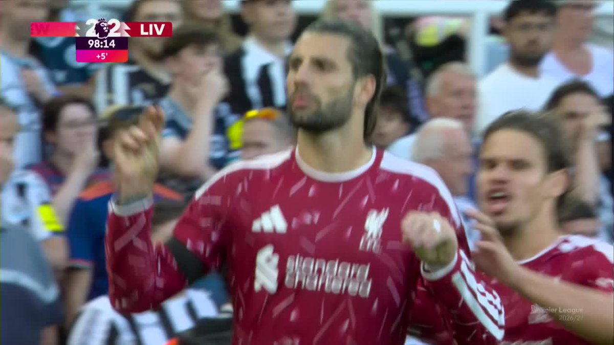 SZOBOSZLAI EMPATA EL PARTIDO PARA EL LIVERPOOL SOBRE LA HORA. 🔥🏴󠁧󠁢󠁥󠁮󠁧󠁿 Nunca decepciona la Premier League, siempre partidazos hasta el final.