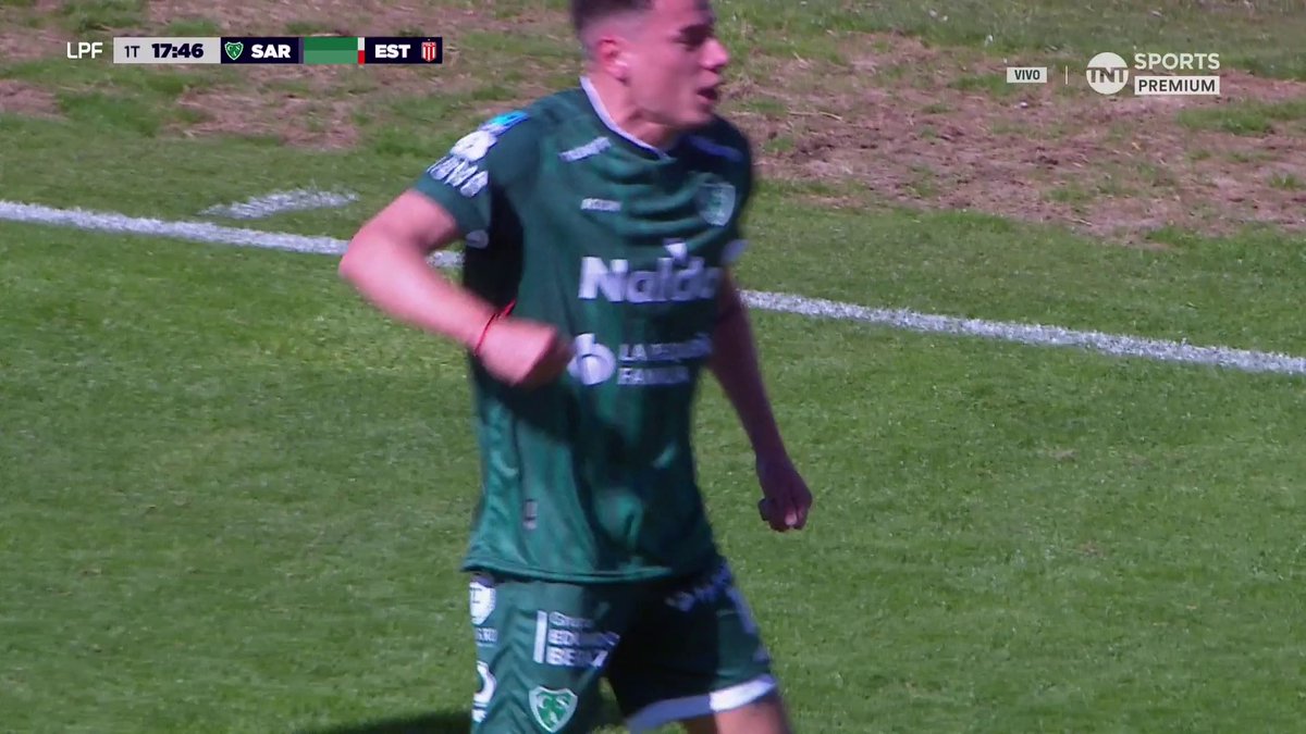 CARAMELO MARTÍNEZ PUSO EL 1-0 DE SARMIENTO El jugador del Verde sacó un buen remate desde fuera del área y, tras un desvío, abrió el partido ante Estudiantes en Junín. #LPFxTNTSports