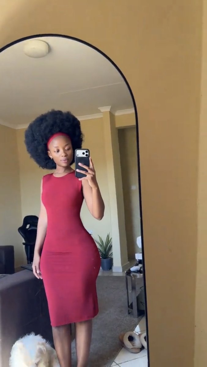 Wonderful Video Thread of “always the introvert girls” 👧🎥
