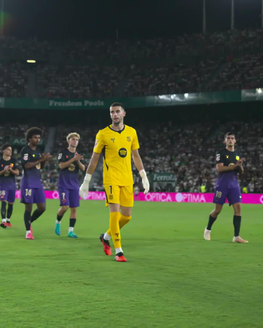 🌟 Un homenaje a la altura de unos 𝐂𝐀𝐌𝐏𝐄𝐎𝐍𝐄𝐒 𝐃𝐄𝐋 𝐌𝐔𝐍𝐃𝐎. Elche Club de Fútbol | LALIGAHighlights | VUELVELALIGA