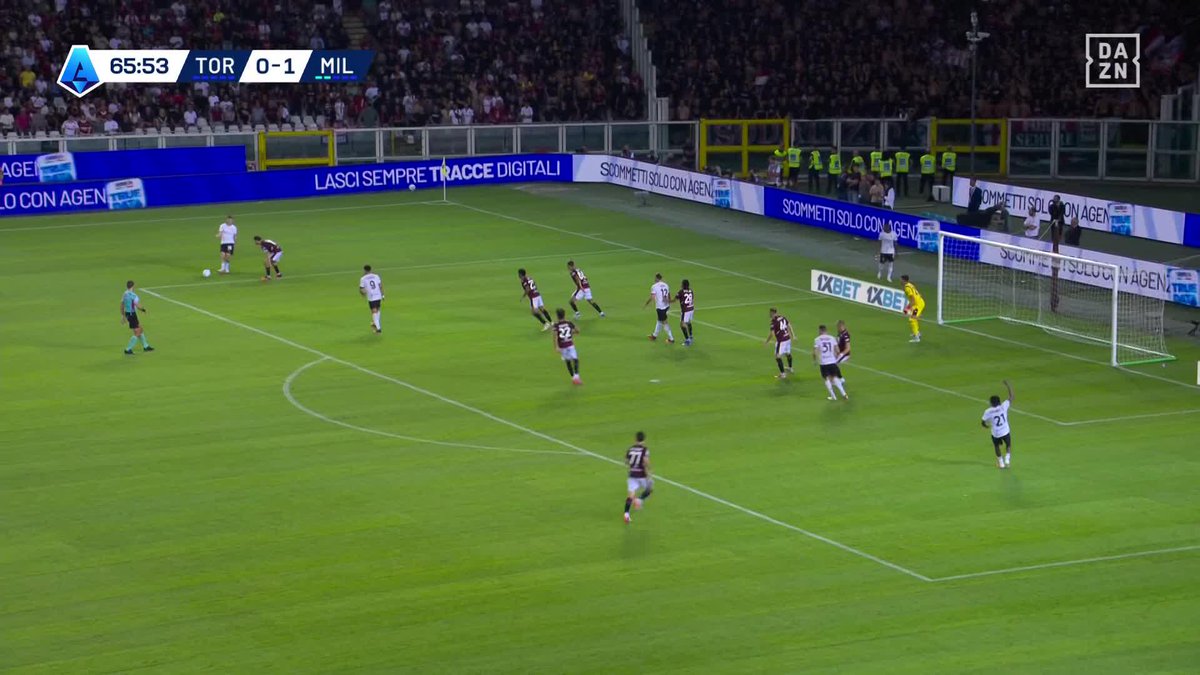 Le COUP DE CASQUE d'Adrien Rabiot pour s'offrir son 1er but de la saison en Serie A ! 💥 L'international français démarre fort la saison : ⚽️ 1 but 🎯 1 passe décisive (DAZN France)