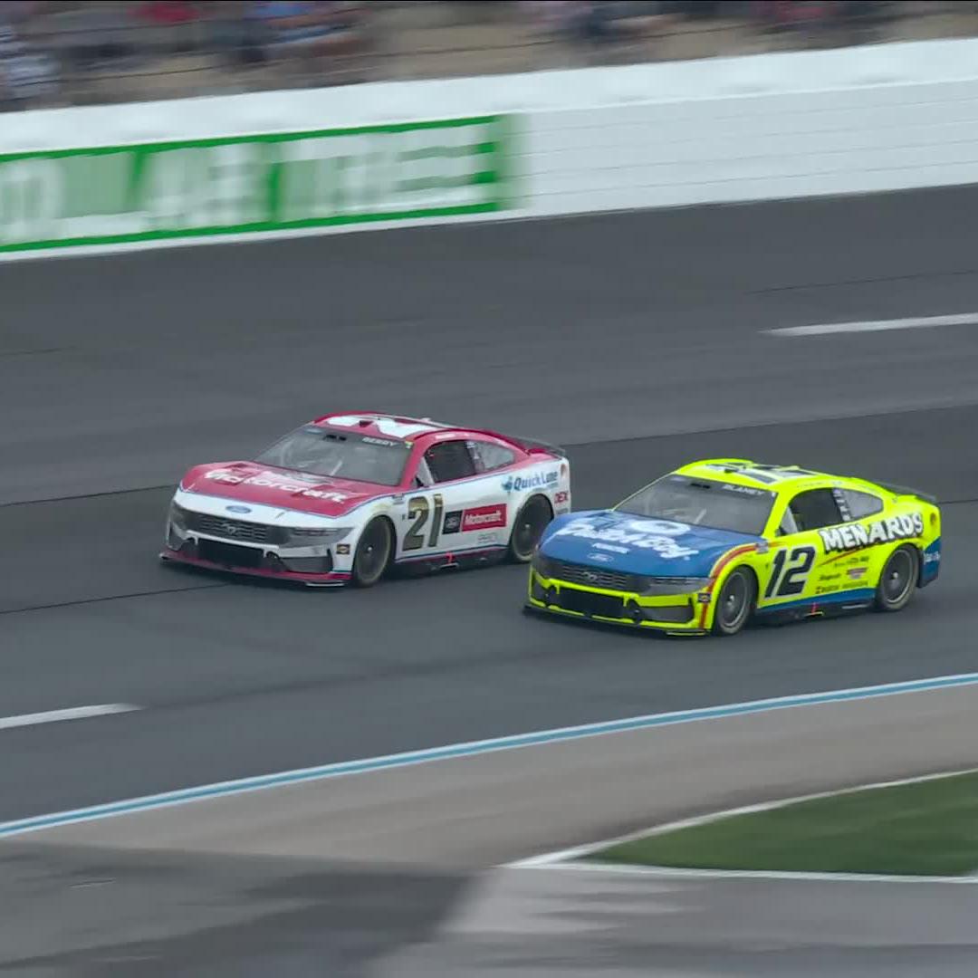 Here comes the No. 12 Ford! Ryan Blaney takes the lead away from Josh Berry.