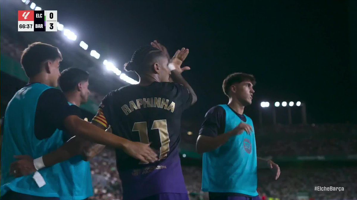 Anthony Gordon with his first Barca assist right after subbing on! Raphinha's second of the night 👏
