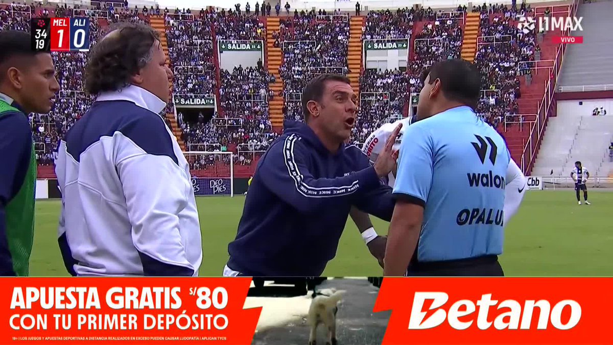 La QUEJA DE GUEDE en el gol de Melgar: "HAY DOS PELOTAS EN EL CAMPO" #FBCMelgar 1-0 #AlianzaLima 📺 Conoce cómo ver L1MAX en vivo 👉 #L1MAX #Liga1 #TorneoClausura2026