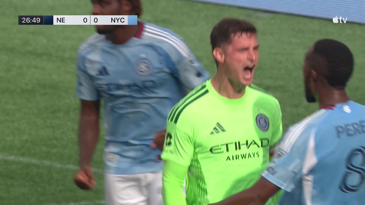 MATT FREESE! 🤯 Double save on the penalty to keep Carles Gil & New England off the board. 📺 Apple TV: