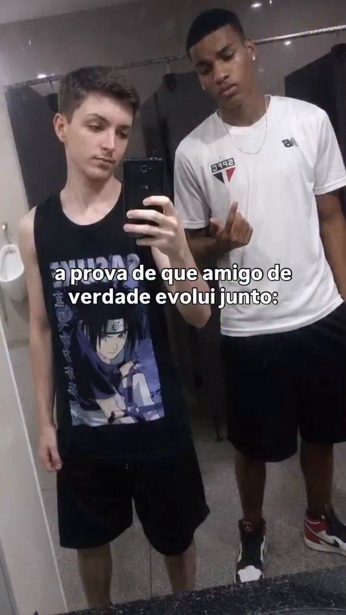 😍 META: Amigos mostram evolução através dos anos e chocam com GLOW UP insano.