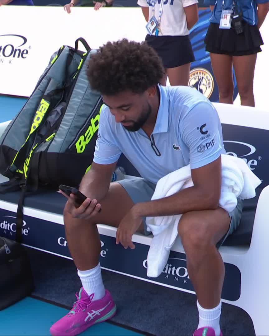 Checks stats... 📱 Arthur Fils is 10-0 in deciding sets in 2026 🤯 #CincyTennis