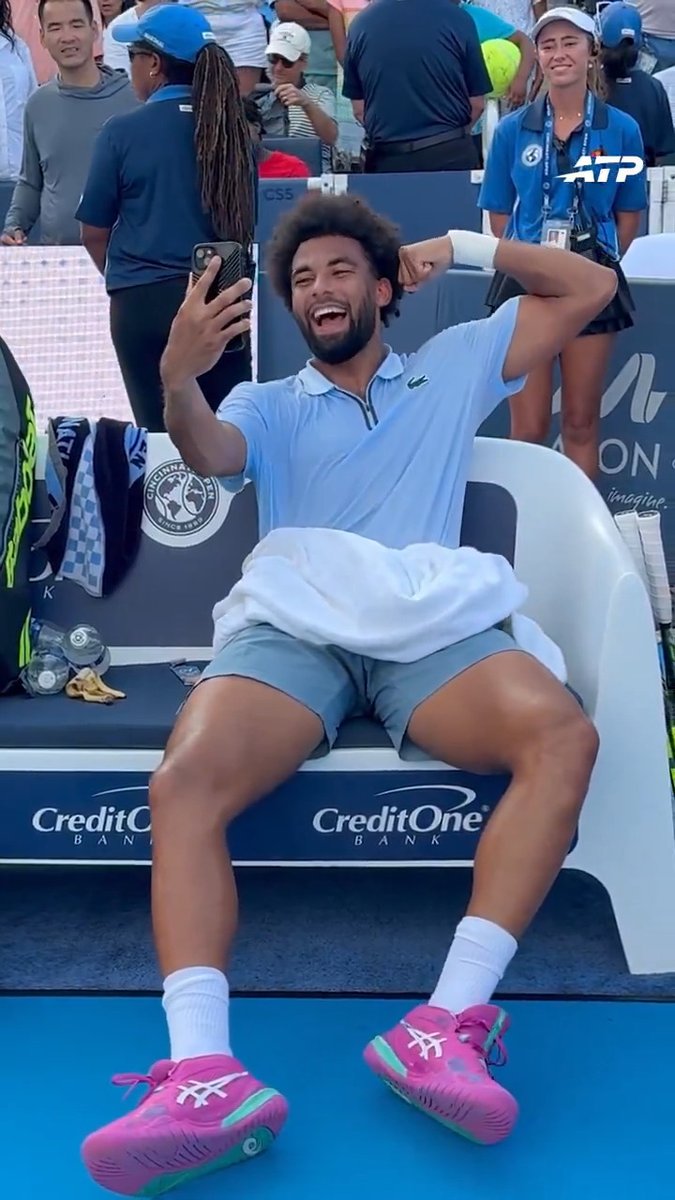 A family affair 🫶 Arthur Fils FaceTimes his dad immediately after clinching the Cincinnati title 🏆 #CincyTennis