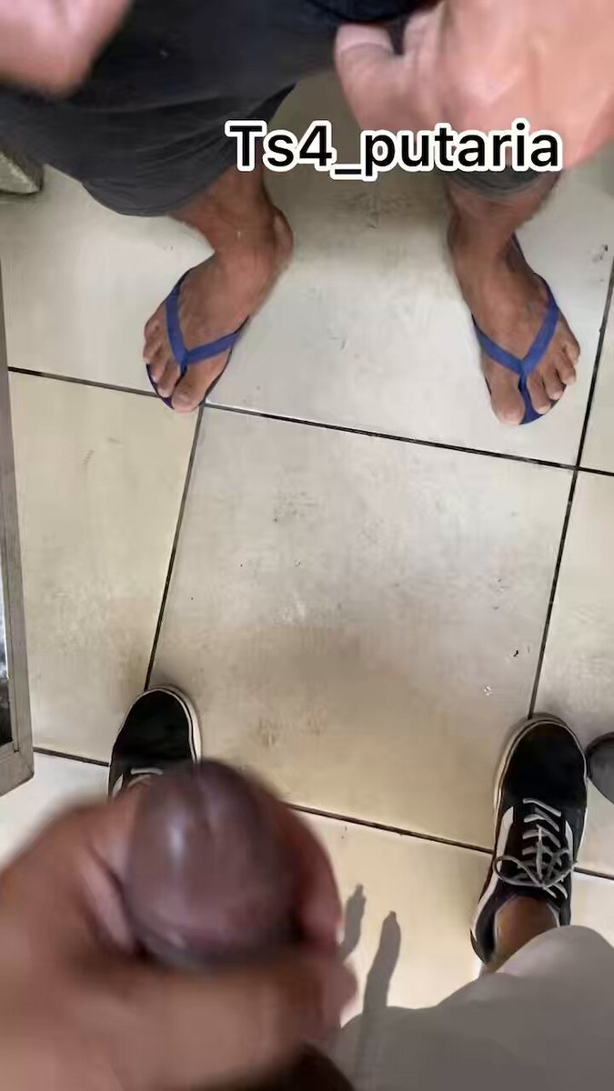 “Domingo de putaria no Banheirão” Peguei os putos vindo da balada cheios de tesão! Assista esse e outros no sit "Sunday of debauchery in the public restroom" I caught the horny guys coming from the club! Watch this and others on the site ➡️
