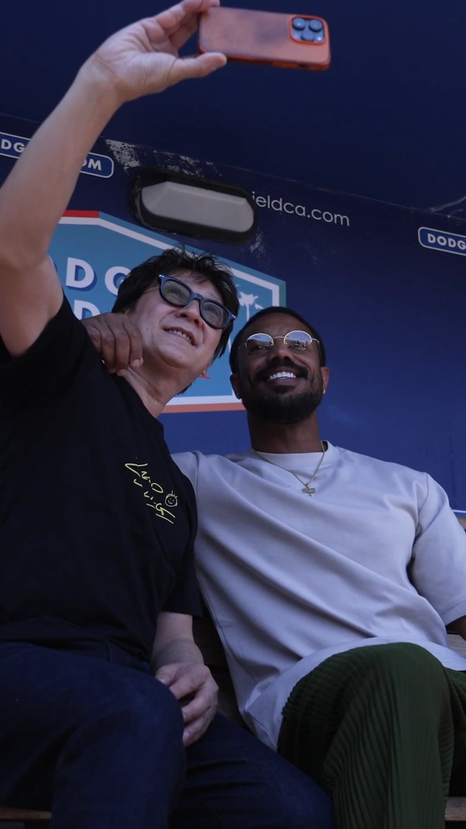 A couple of Academy Award winners in the building. 🏆🏆 Thank you Ke Huy Quan and Michael B. Jordan for joining us on UNIQLO LifeWear Day.