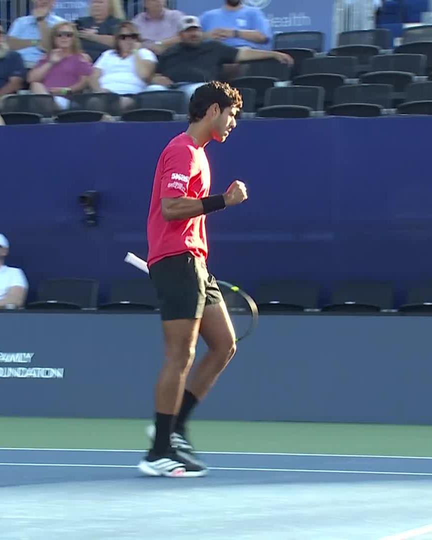 The Daniel Vallejo Forehand 💥 The Paraguayan fires his way into R2 in Winston Salem 👉 #WSOpen