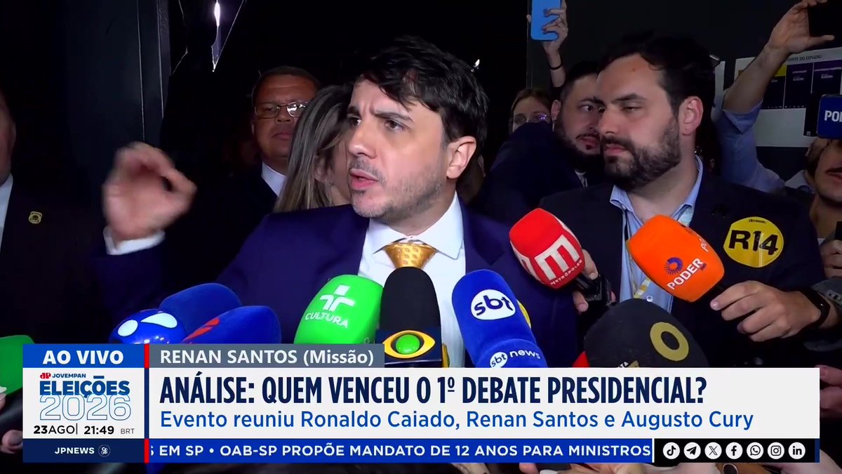 O candidato Renan Santos (Missão) afirmou à Jovem Pan na saída do debate deste domingo (23) que falaria as coisas que falou no debate mesmo se estivesse cara-a-cara com Lula (PT) e Flávio (PL). Assista à íntegra: #JPEleições2026