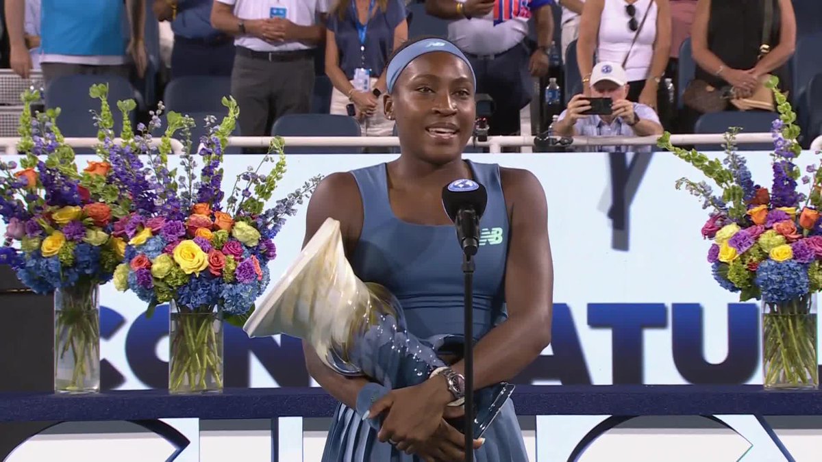The crowning of a champion! 🏆 Coco Gauff | #CincyTennis