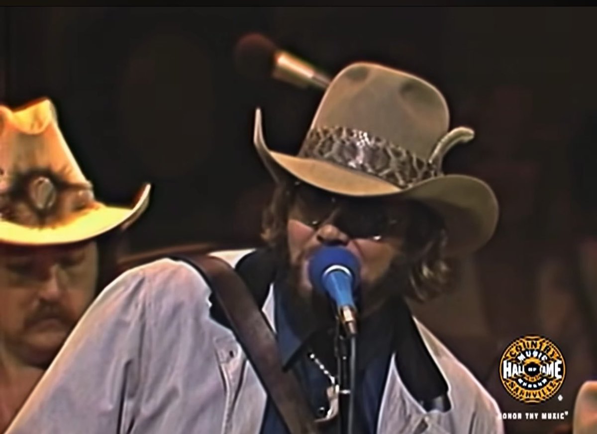 Hank Williams Jr playing "Family Tradition" Hank why must you live out all these songs that you wrote? This is yet another Golden classic by Bocephus!