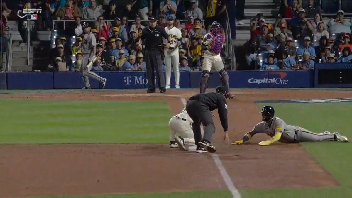 ¡Brazalete de William Contreras para sacar a Ronald Acuña Jr. en 3ra! CINE. #LittleLeagueClassic