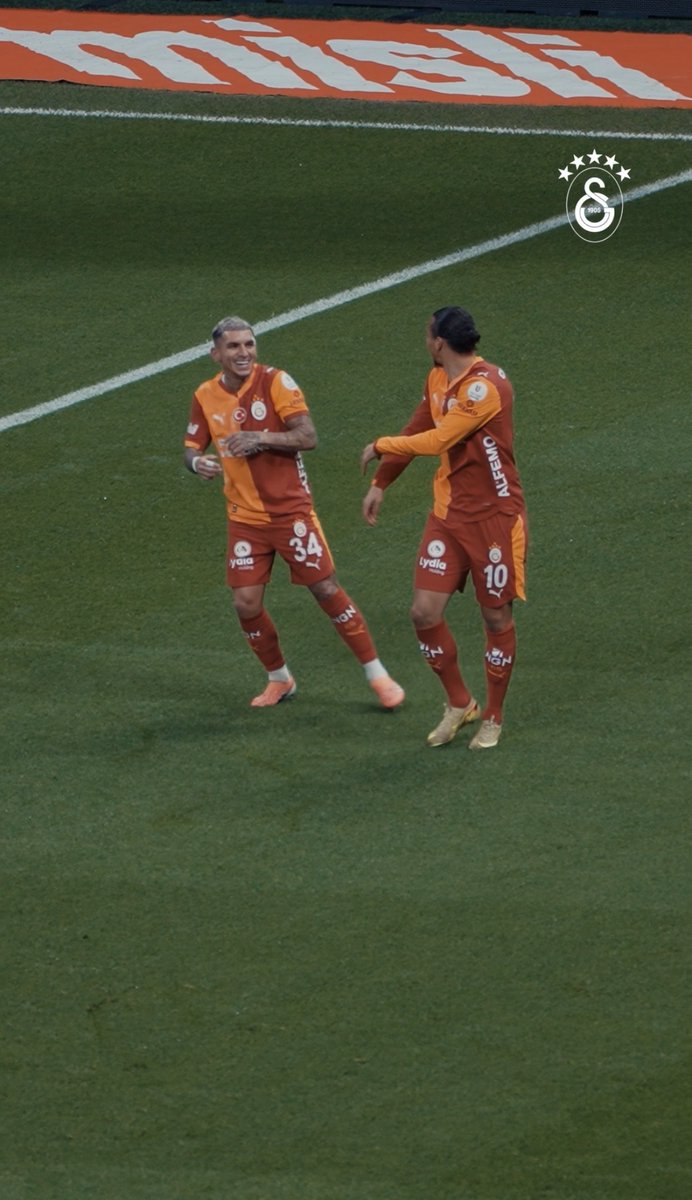 Sane de bu al verileri sürekli yapıyor. Pası atıyor, geri alamıyordu. Sadece 2 kez alabildi, 1'i bu gol. Salah üzerinden Sane'yi kötü göstermek kadar çiğ bir düşünce yok. Kirli algıların peşinden koşmayın.