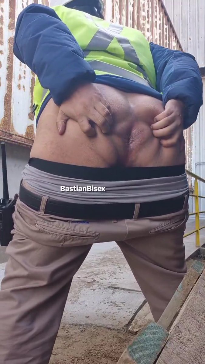 Caliente en el trabajo #ExhibicionismoPúblico #caliente #femboy #faena #culo #CuloTragón #culonasincreíbles #CulosPreñables #culopreñado #culonaincreíble #chilegay #santiagogay #antofagatagay #trabajo #bisexual #gay #cruisingbaños #swinger #anal #sexo #semen #pasivo #LGTB #chudai #rt #oral #trios #fisting #cruising
