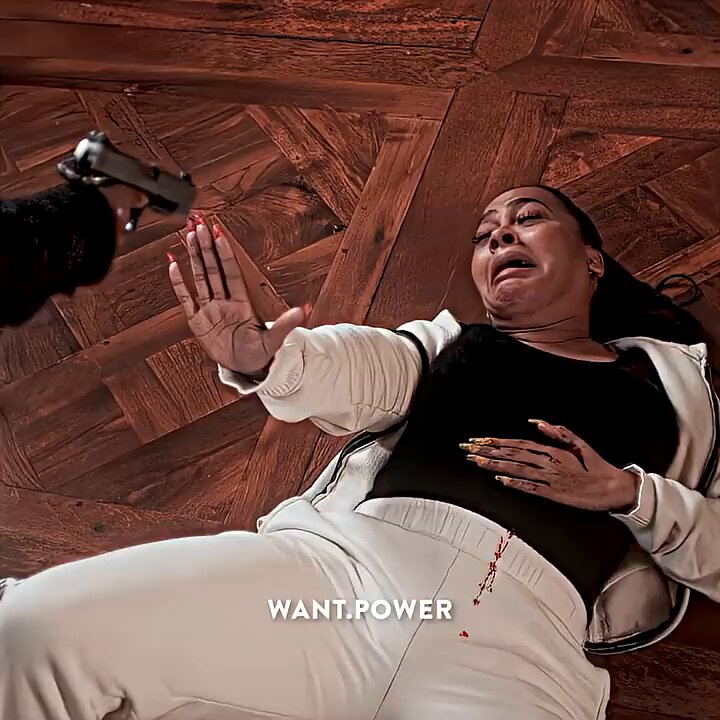 Moral of the story: You shouldn’t be a drug dealer with a family. Tasha btw turned around like: "How my hair look Mike?"