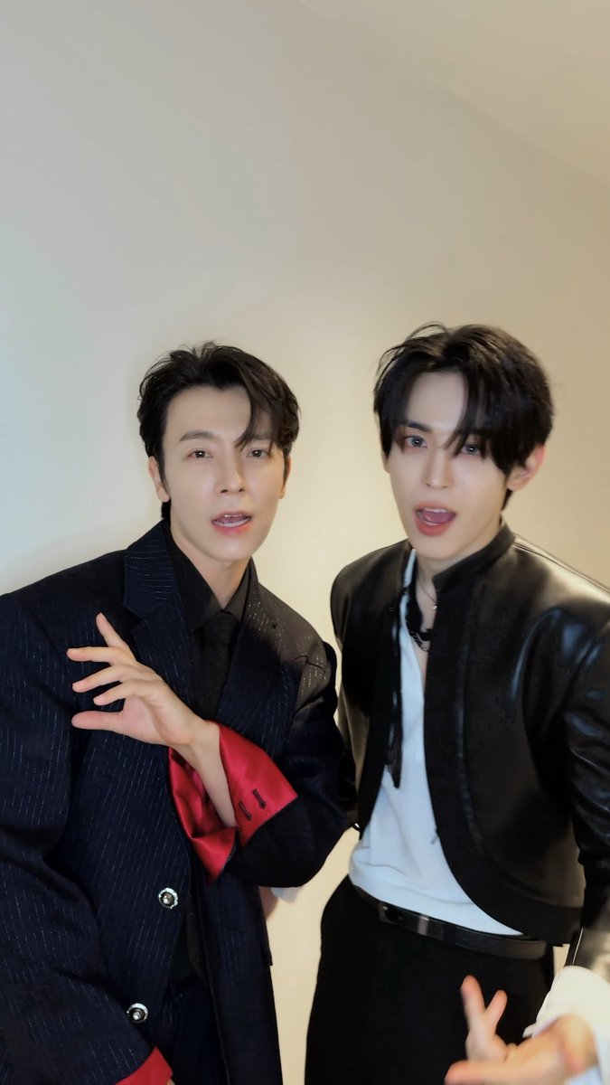 [📺] #Achilles 🪩🕺♥️ with #슈퍼주니어 #SUPERJUNIOR SUPER JUNIOR SUPER JUNIOR-D&E official #동해 #DONGHAE 🔗 🔗 🔗 #NOWZ #나우즈 #현빈 #HYEONBIN #나우즈_Achilles