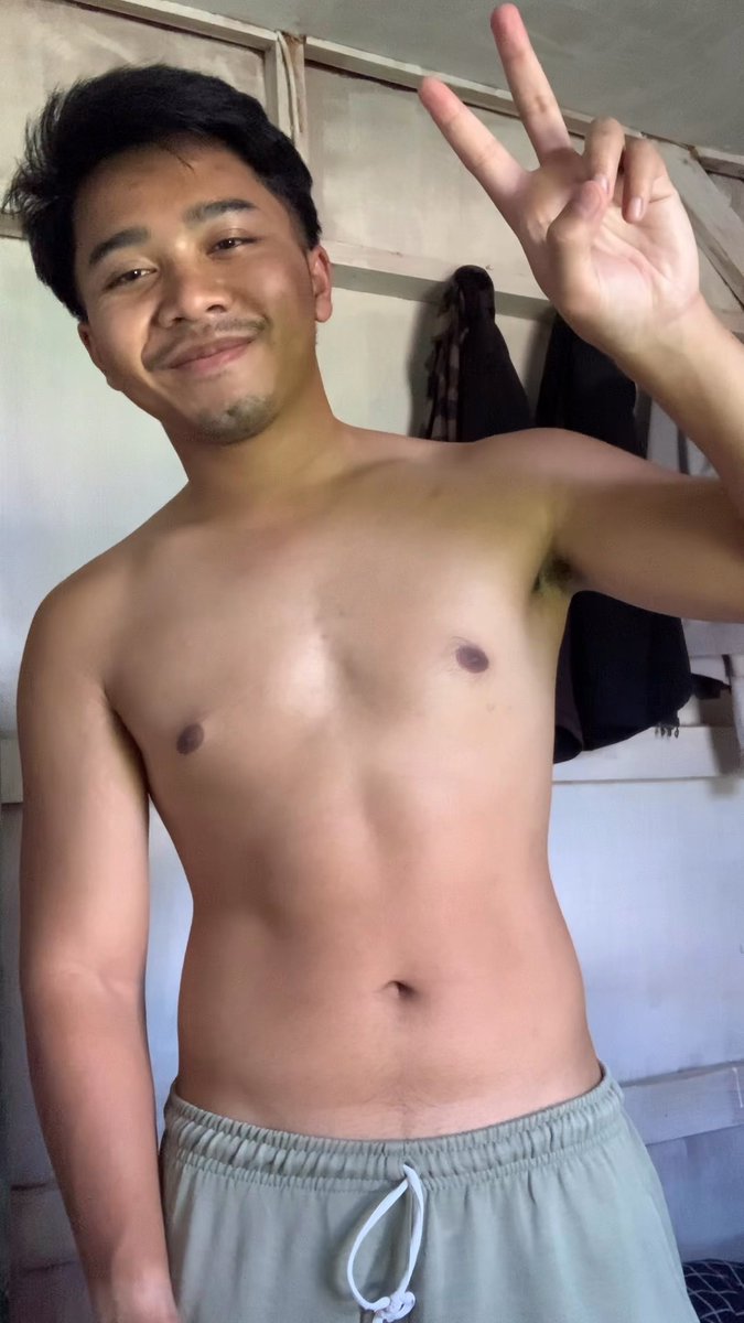 Udah selucu ini, jangan disakitin lagi yaa :)