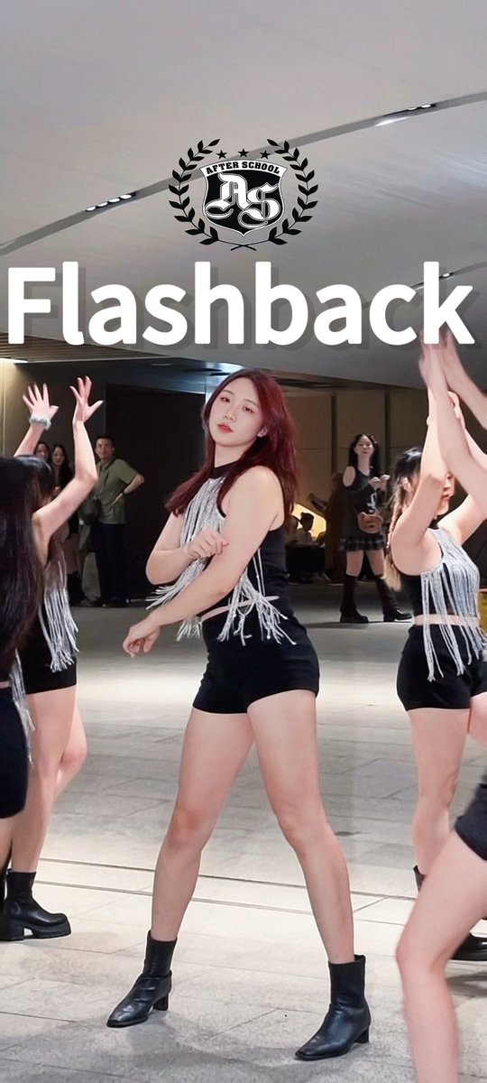 Afterschool - Flashback 長大後的自己終於一圓了那位愛漂亮想當女孩的國一小男孩辣妹夢 🥺🥺🥺 結果試運的時候跳最好😜