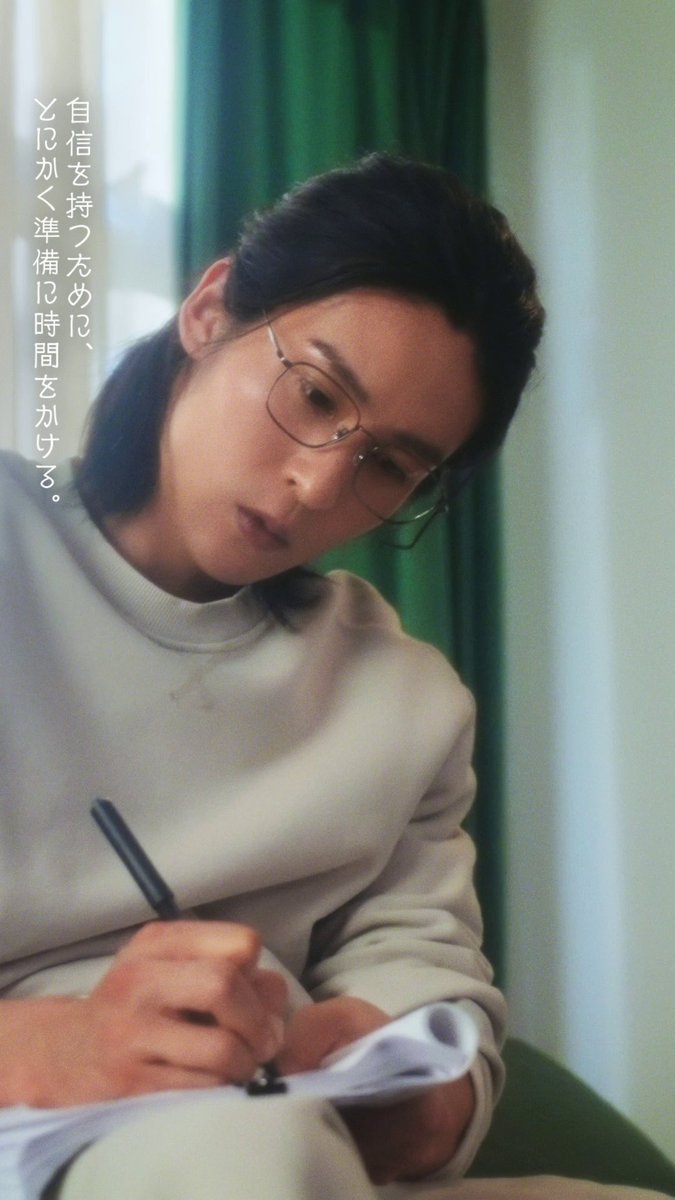 挑戦だらけの毎日だからこそ、いつものスキンケアで、肌も心も自分らしく。​ PDRNピンクアンプルで弾力ケアをして、ブースタープロX2で​うるおいチャージとリフトアップケア*を​ 変化する毎日に、メディキューブが寄り添います。​ *肌を引き上げるように使用すること