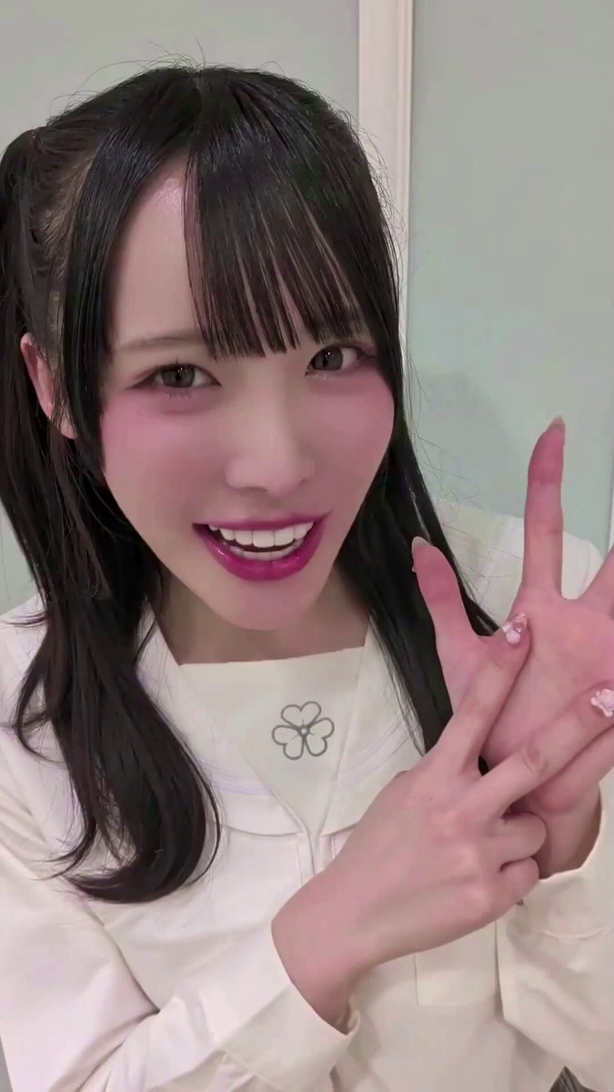 #七海りお ちゃん 「この夏、りおと。」🎆発売イベント開催まで・・・✨ 🎊あと7日🎊 中身もチラッ見せしちゃいます💓 #この夏りおと