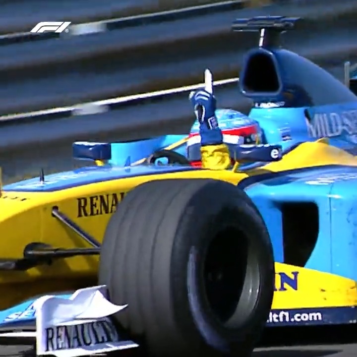 🥹 Se cumplen 23 años de Hungría 2003 🥇 La primera victoria de Fernando Alonso en la F1. La 1 🐣 22 años tenía la criatura