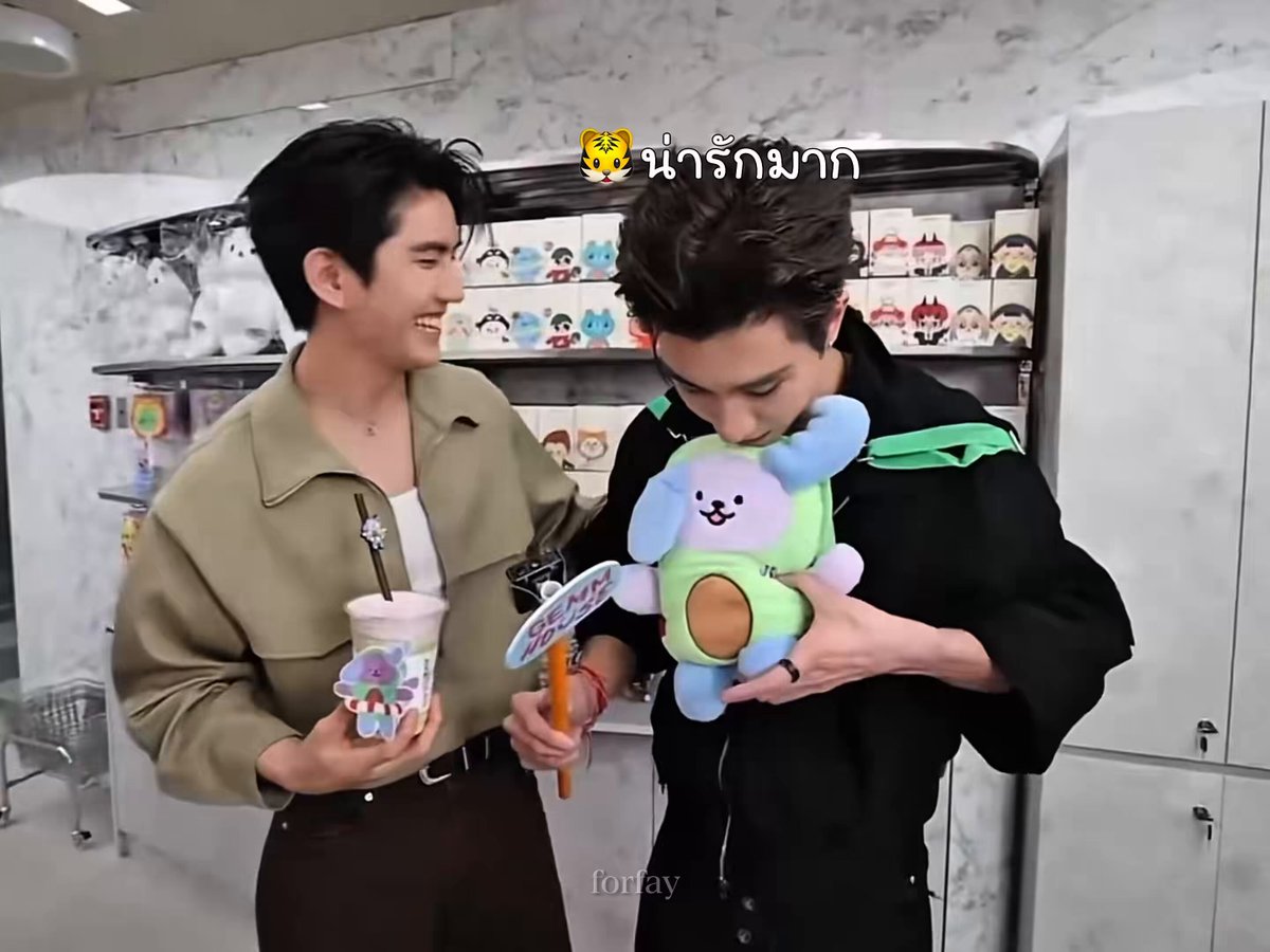 เพิ้ดซีอยุด้วยกันแล้วน่ารักอะ55555555555555555 น้องซีชอบเพิ้ดมาก y y แม่น้องลูกซีและแม่น้องเพิ้ดอย่างชั้นฟริน #GEMMHOUSEopenhouse #sea_tawinan #perthppe