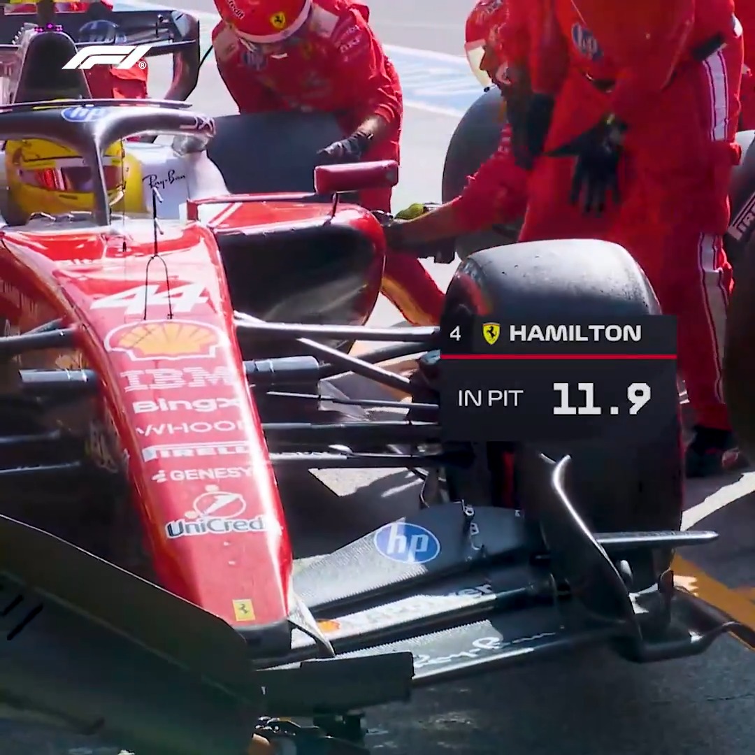 Seeing double 👀 Smart work from the Scuderia Ferrari HP pit crew 👏 #F1 #DutchGP